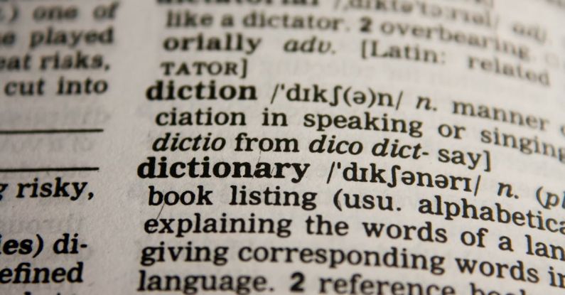 Language - Dictionary Text in Bokeh Effect