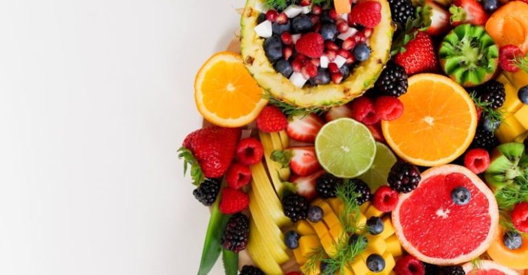 Fruits And Vegetables - Assorted Sliced Fruits
